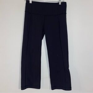 Lululemon Women’s Black Cropped Split Hem Leggings - 8